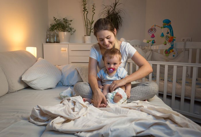 Selfish Dad Forces Teen To Give Up Her Bedroom For His New Baby, She Leaves Home